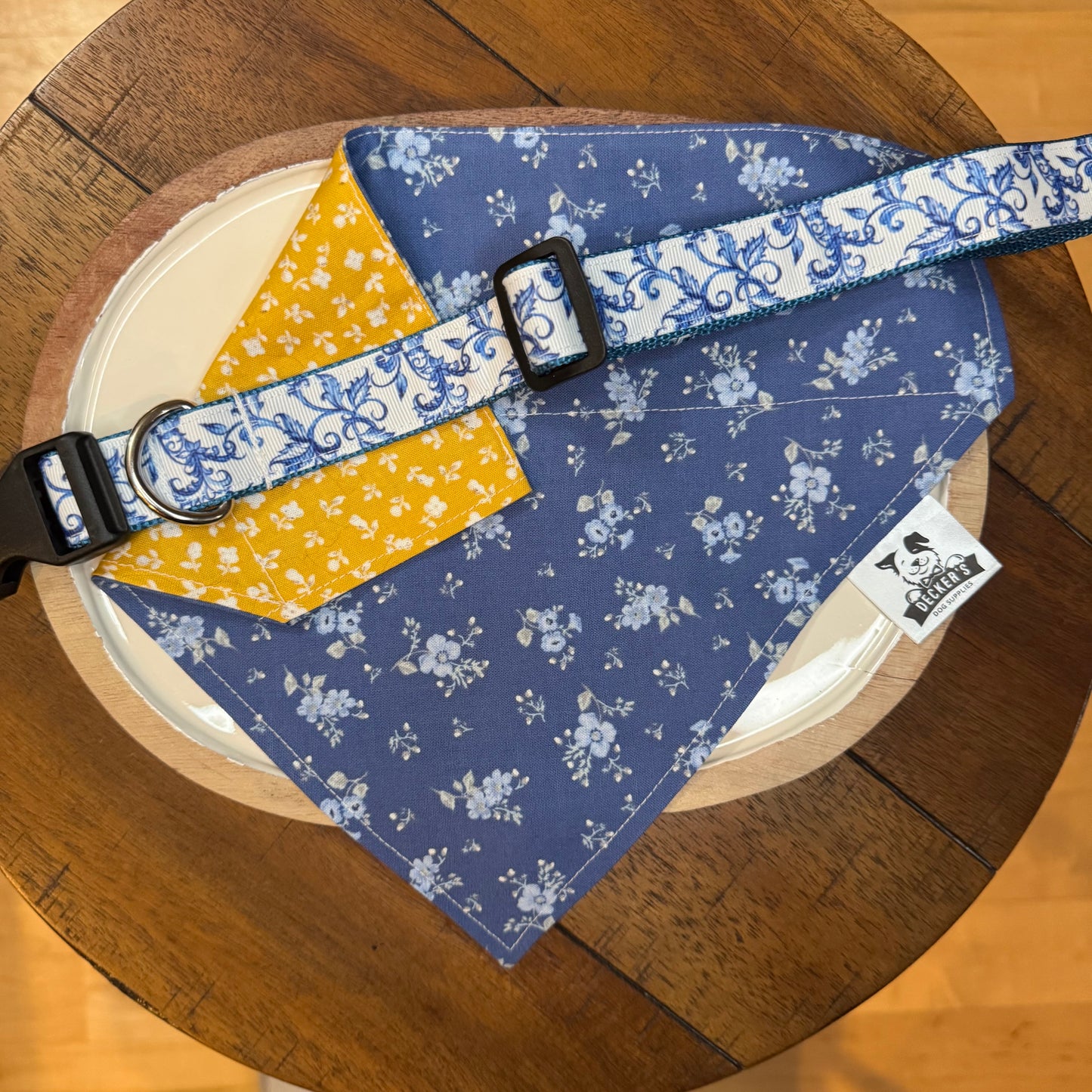 Blue Floral Collar