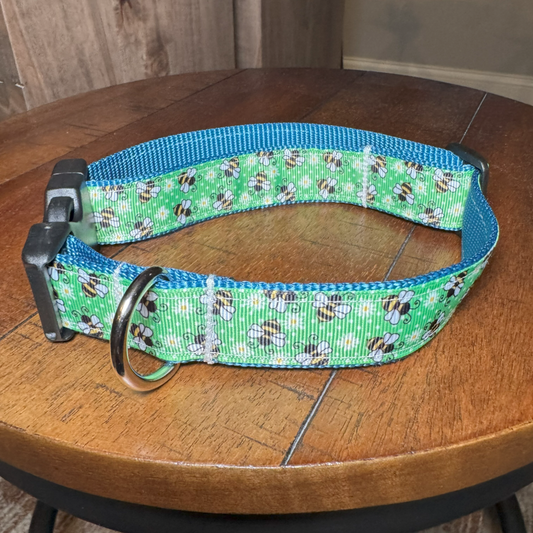Busy Bees Collar