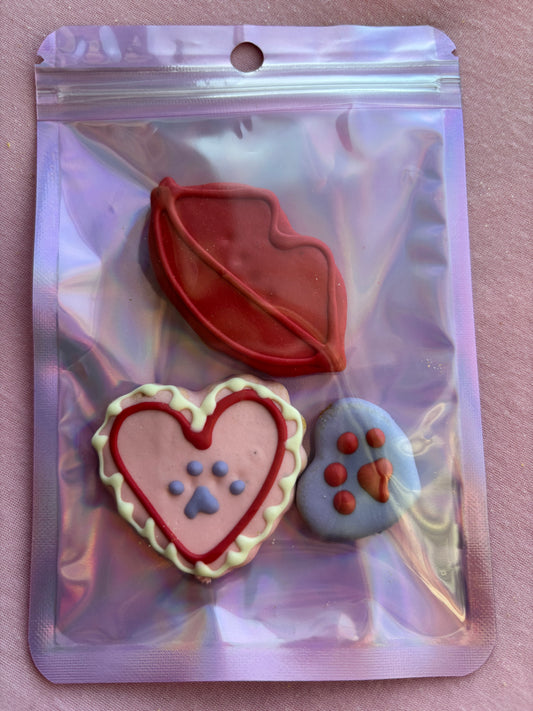 Hearts and Kisses Treat Pre-Order