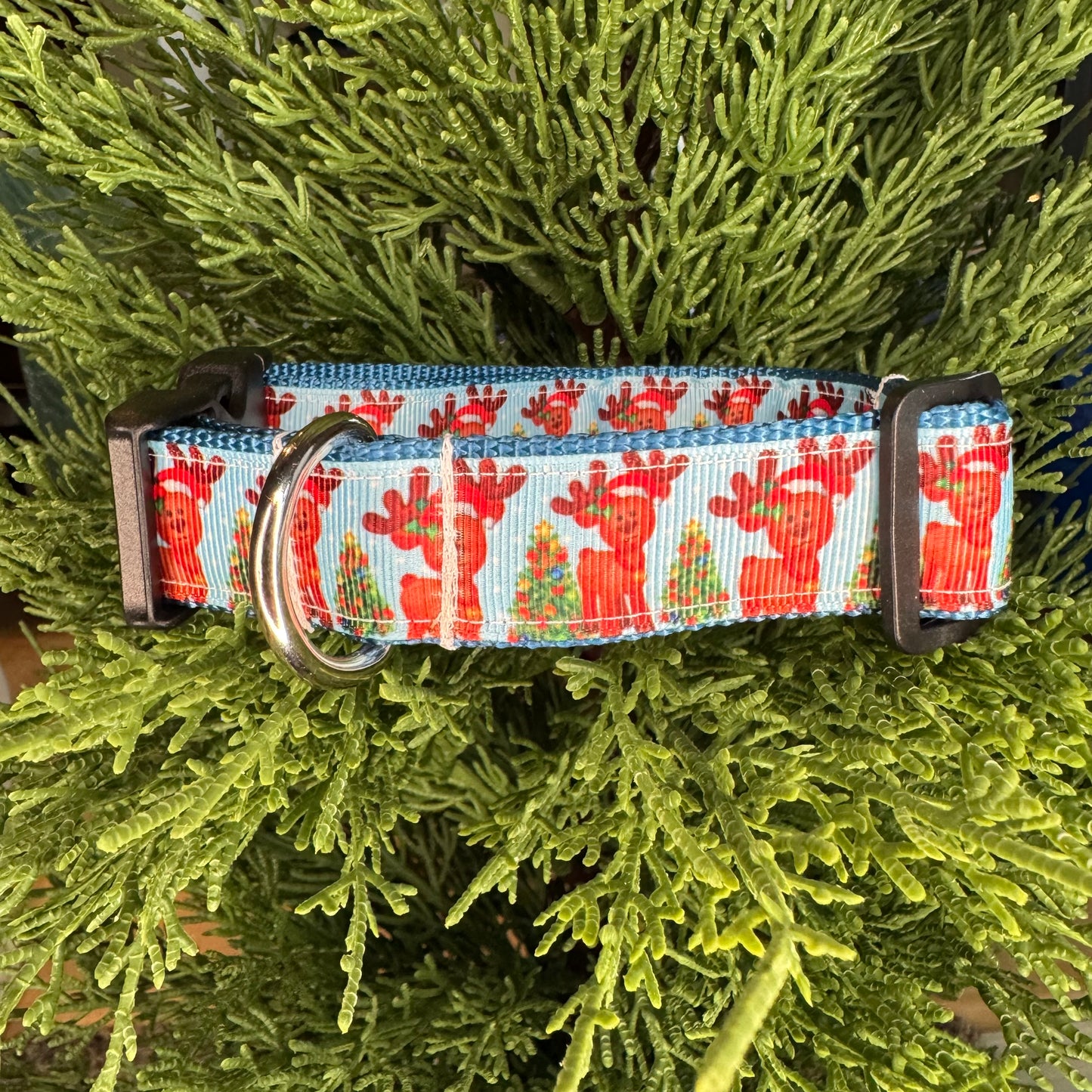 Reindeers Holiday Collar